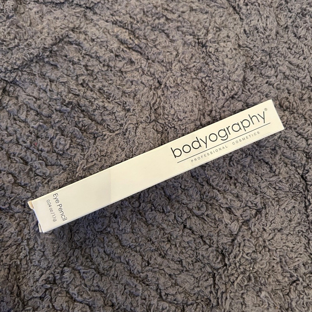 Makeup Bundle - Picture 13 of 13